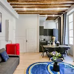 Urban Flat 44 - Chenier