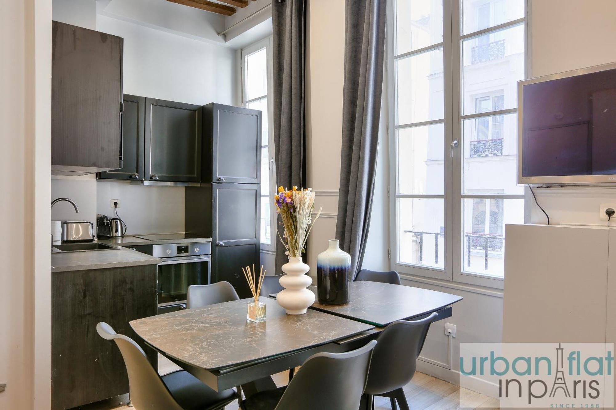 Urban Flat 44 - Chenier * Parigi